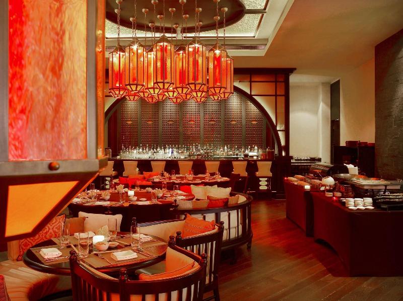 W Doha Hotel & Residences - Restoran