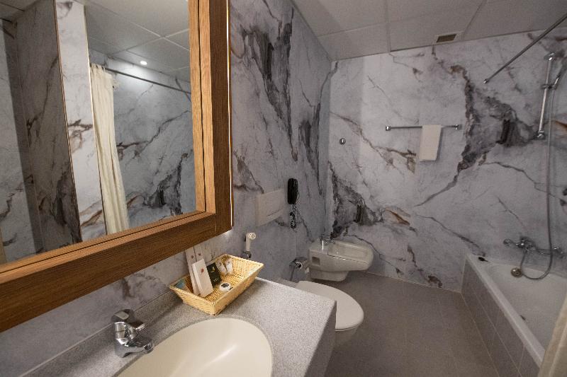 Ramee Guestline Hotel - Oda