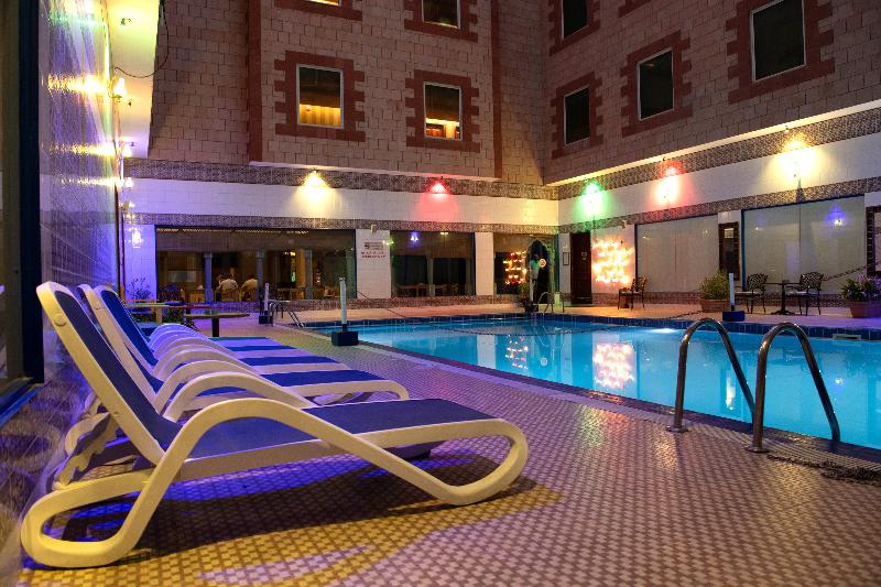 Ramee Guestline Hotel - Havuz