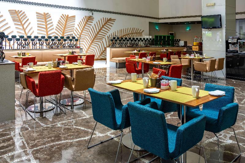 Park Inn by Radisson Muscat - Restoran