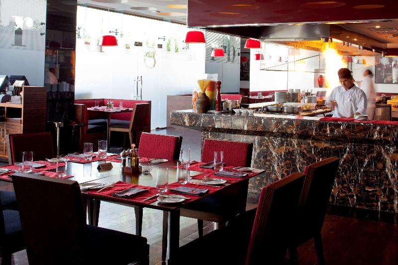 Park Inn by Radisson Muscat - Restoran