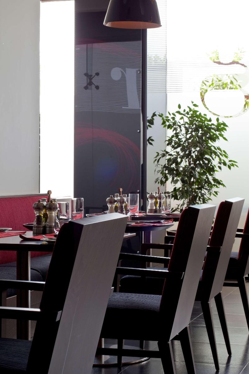 Park Inn by Radisson Muscat - Restoran