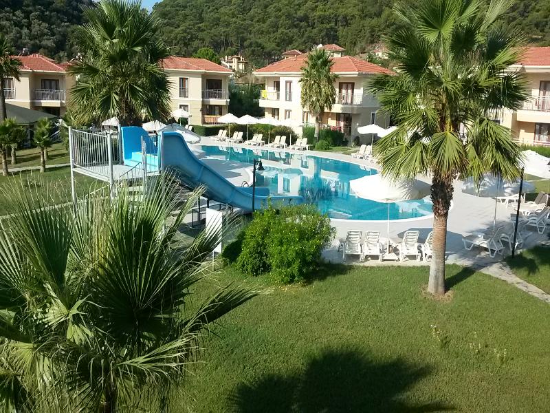 The One Club - Genel