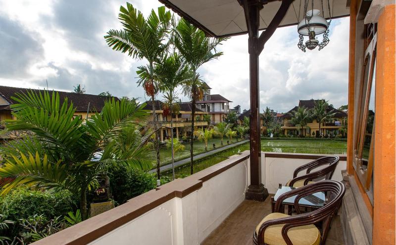Yulia Village Inn - Genel