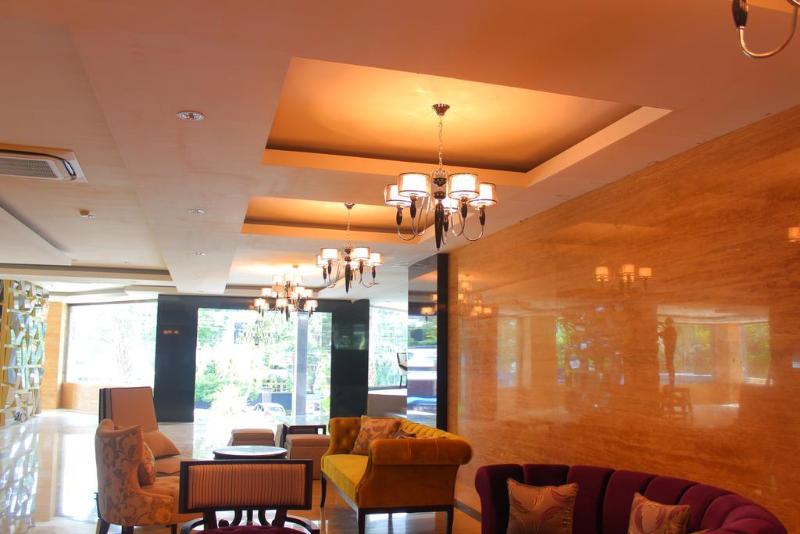 Royal Regantris Cendana - Lobi