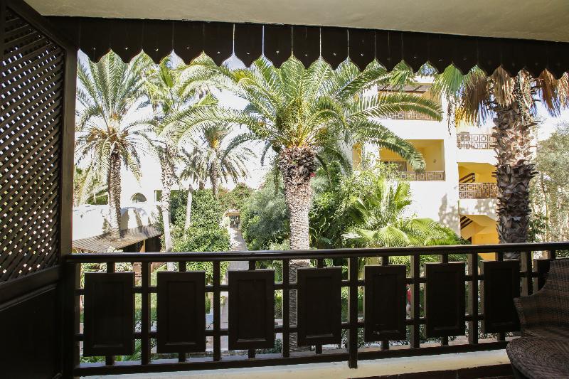 Le Paradis Palace - Genel