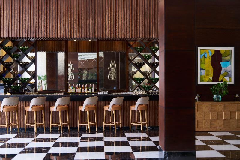 JAZ Elite Crystal, Almaza Bay - Bar