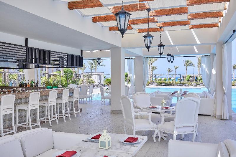 JAZ Elite Crystal, Almaza Bay - Restoran