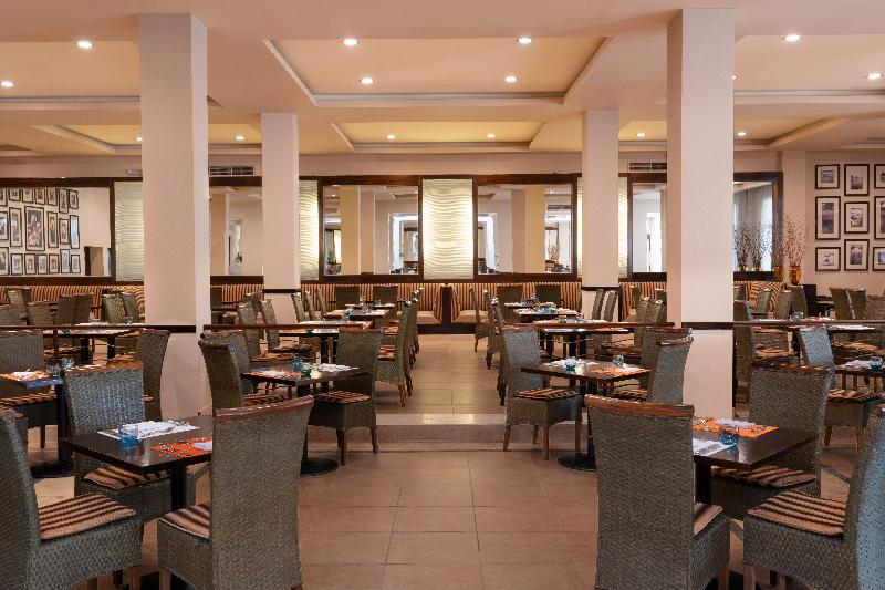 JAZ Elite Crystal, Almaza Bay - Restoran