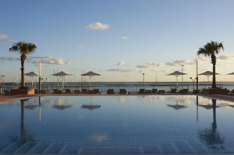 Real Marina Hotel & Spa - Havuz