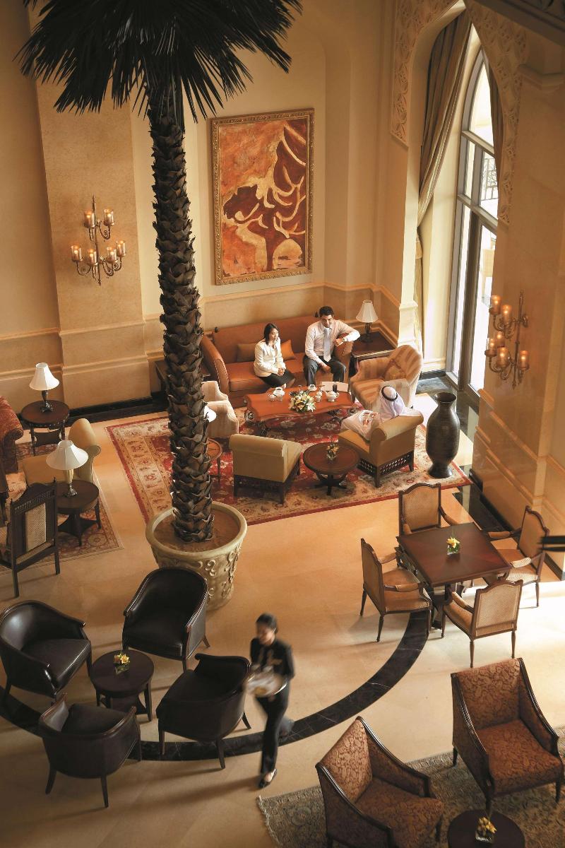 Shangri-La Qaryat Al Beri, Abu Dhabi - Bar