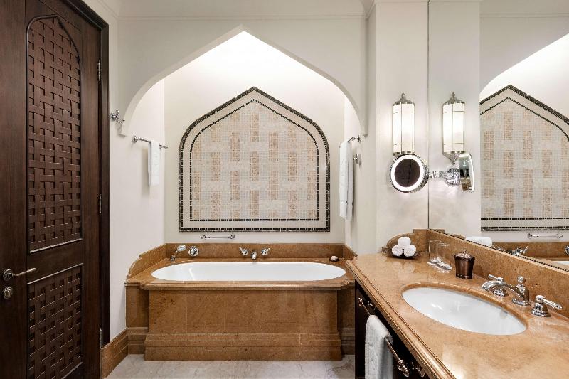 Shangri-La Qaryat Al Beri, Abu Dhabi - Oda