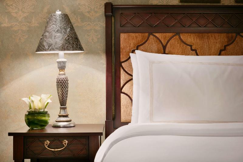 Shangri-La Qaryat Al Beri, Abu Dhabi - Oda