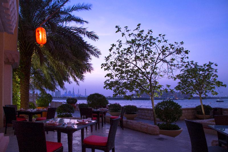 Shangri-La Qaryat Al Beri, Abu Dhabi - Restoran