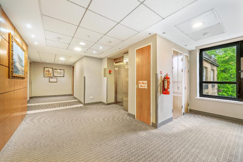 Princes Street Suites - Lobi