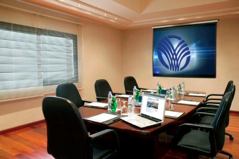 The Cove Rotana Resort -Ras Al Khaimah - Toplantı