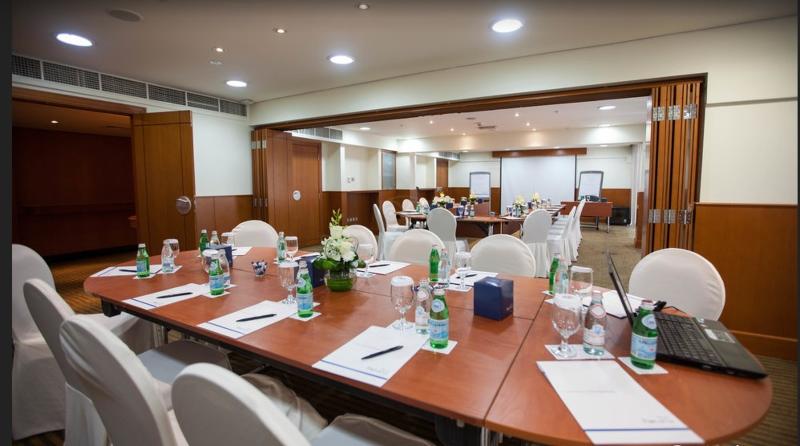 J5 Hotel Port Saeed (formerly Rihab Rotana) - Toplantı