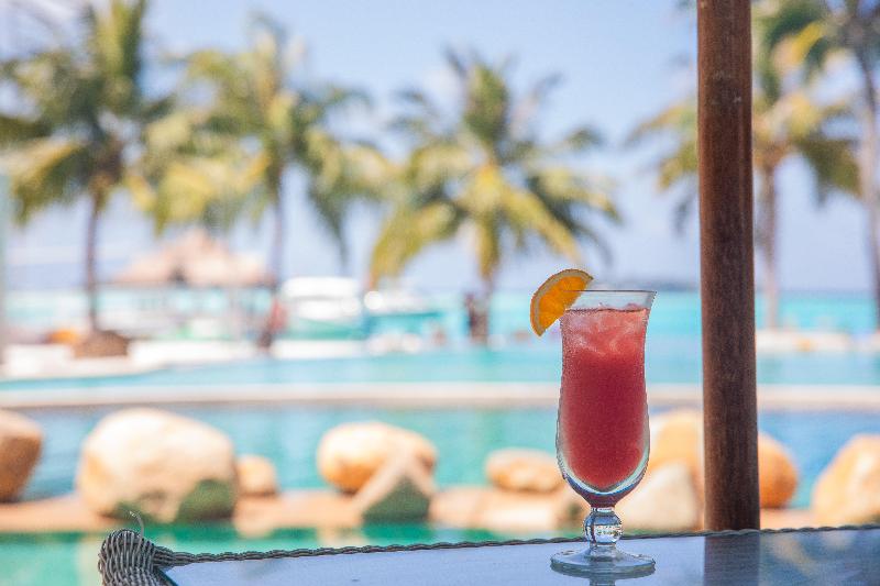 Holiday Inn Resort Kandooma Maldives - Bar