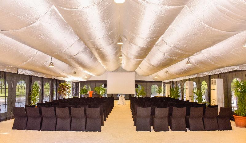 Holiday Inn Resort Kandooma Maldives - Toplantı
