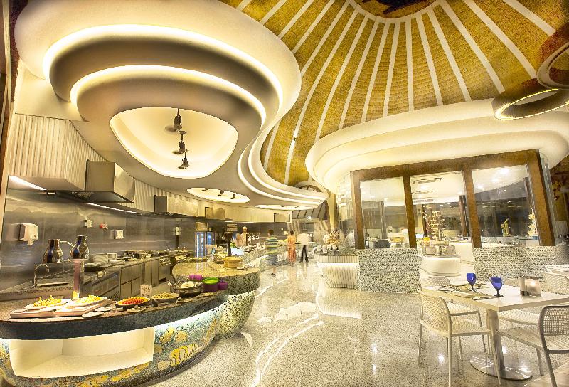 Holiday Inn Resort Kandooma Maldives - Restoran