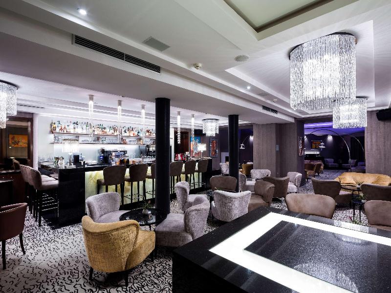 Kings Court - Bar