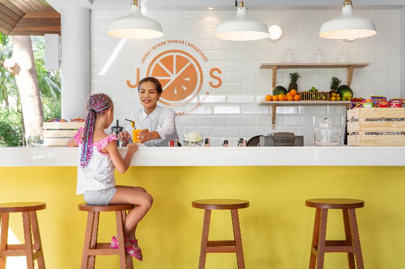 Sunwing Kamala Beach - Bar