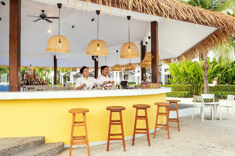 Sunwing Kamala Beach - Bar