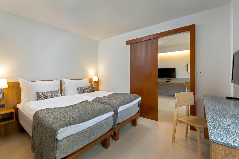 Sunwing Kamala Beach - Oda