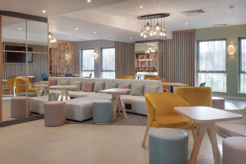 Hampton by Hilton Corby/Kettering - Lobi