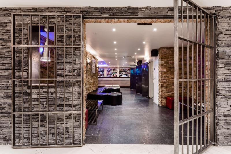 Courthouse London - Bar