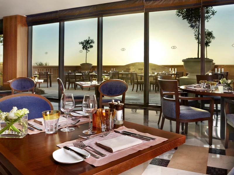 Sofitel Dubai Jumeirah Beach - Genel