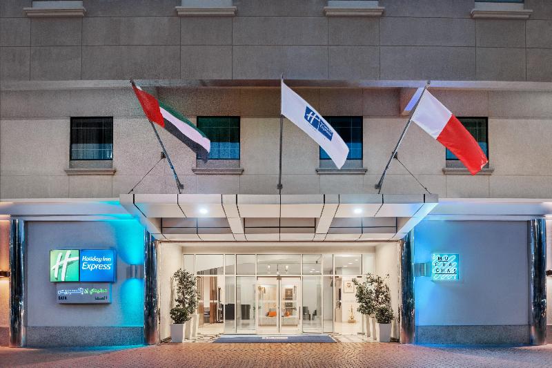 Holiday Inn Express Dubai- Safa Park - Genel