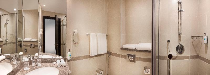 Holiday Inn Express Dubai- Safa Park - Oda