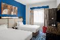 Holiday Inn Express Dubai- Safa Park oda fotoÄŸrafÄ±