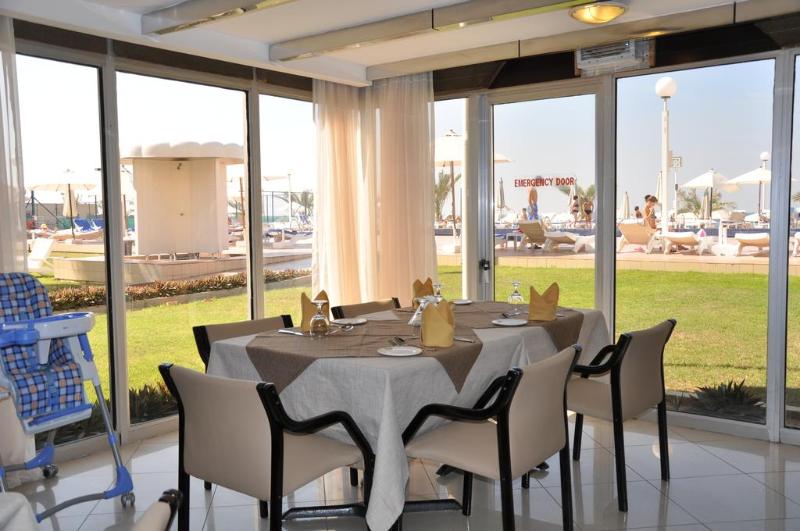 Sharjah Carlton Hotel - Restoran