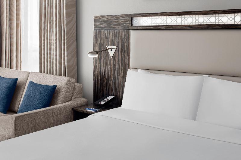 Holiday Inn Express Dubai Jumeirah - Oda