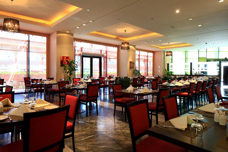 Holiday Inn Olaya Hotel - Restoran
