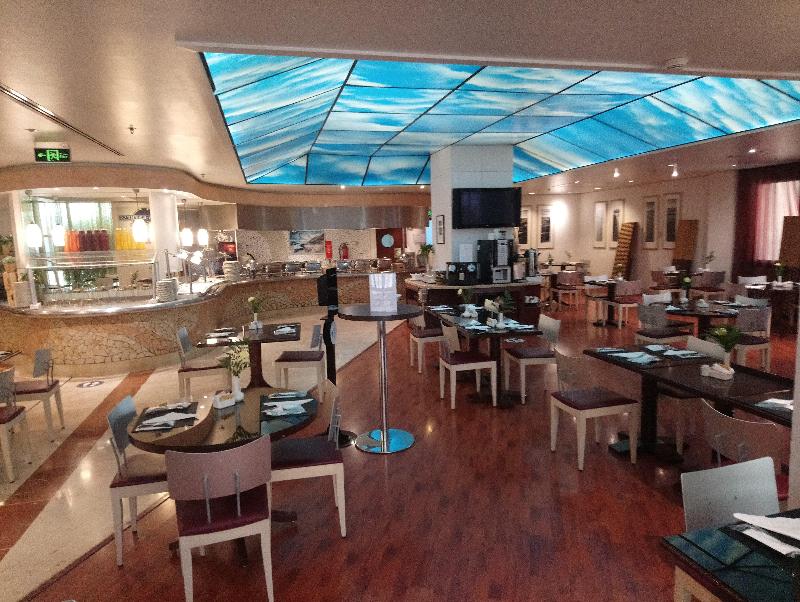 Holiday Inn Olaya Hotel - Restoran