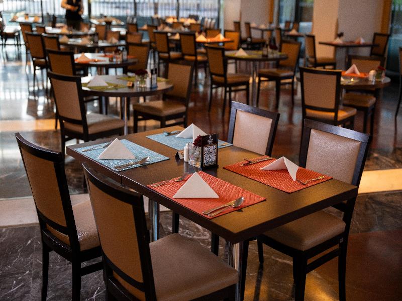 Holiday Inn Olaya Hotel - Restoran