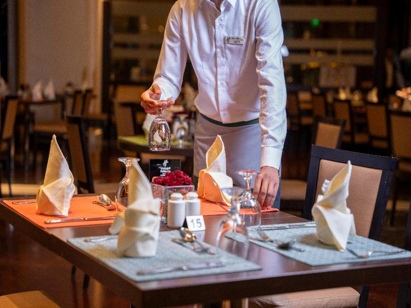 Holiday Inn Olaya Hotel - Restoran