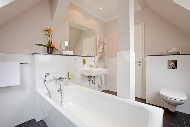 LikeStay premium Baden-Baden - Oda
