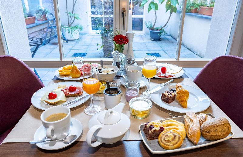 LikeStay premium Baden-Baden - Restoran