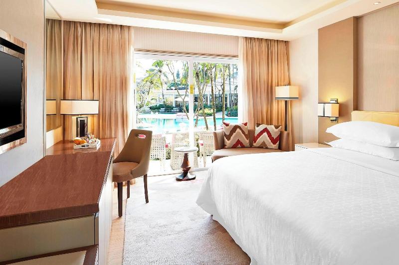 Sheraton Bandung Hotel & Towers - Havuz