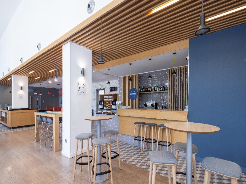 Holiday Inn Express Porto Exponor - Bar