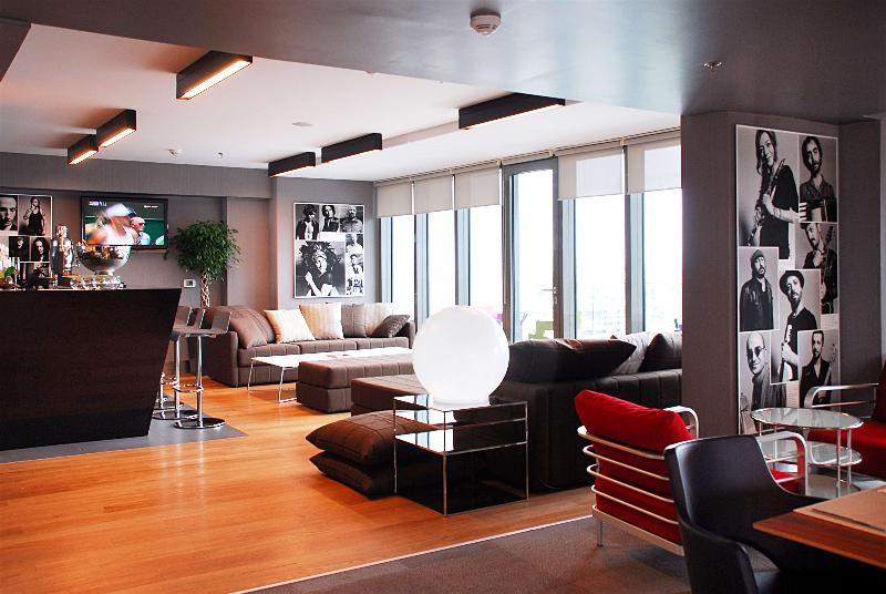 Point Hotel Barbaros - Bar