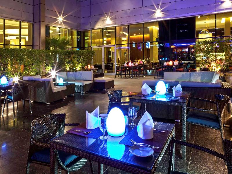 Novotel Suites Mall Avenue Dubai Hotel - Bar