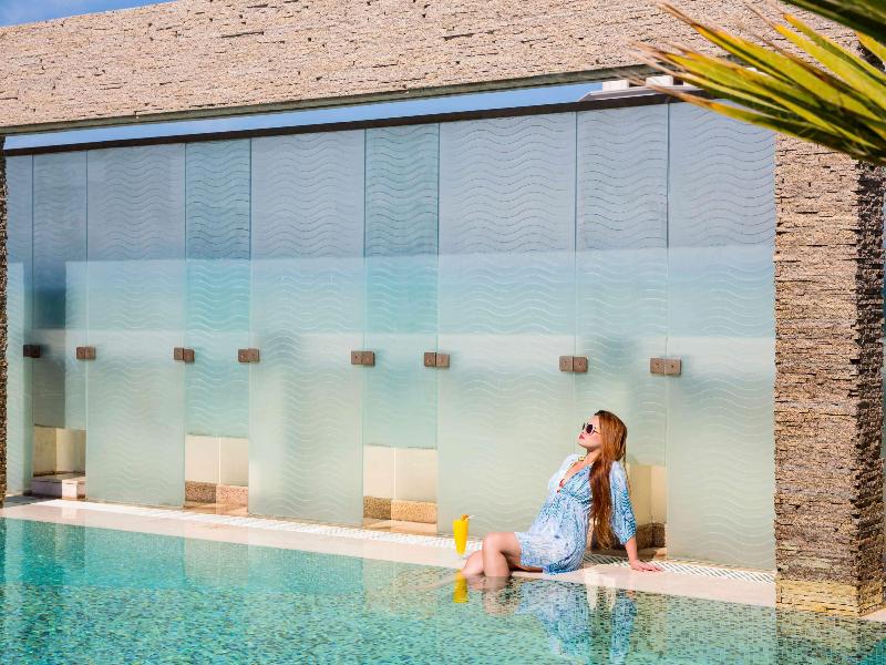 Novotel Suites Mall Avenue Dubai Hotel - Havuz