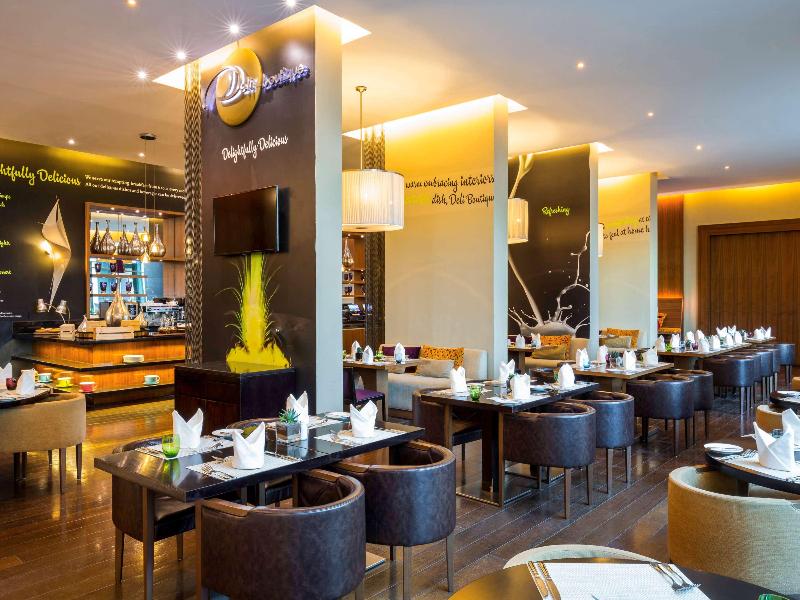 Novotel Suites Mall Avenue Dubai Hotel - Restoran
