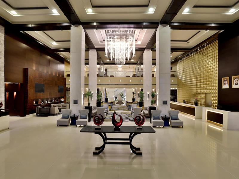 Radisson Blu Hotel Dubai Barsha Heights - Lobi