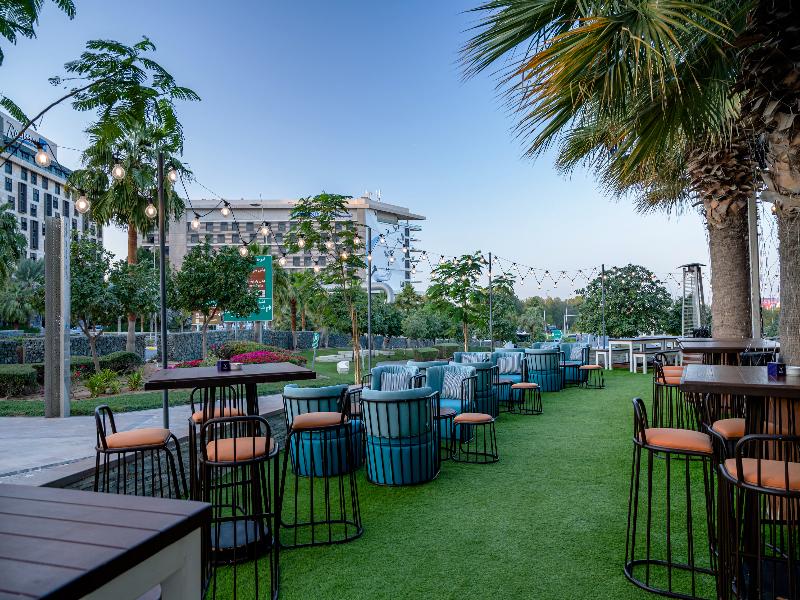 Yas Plaza Marina by IHG - Bar